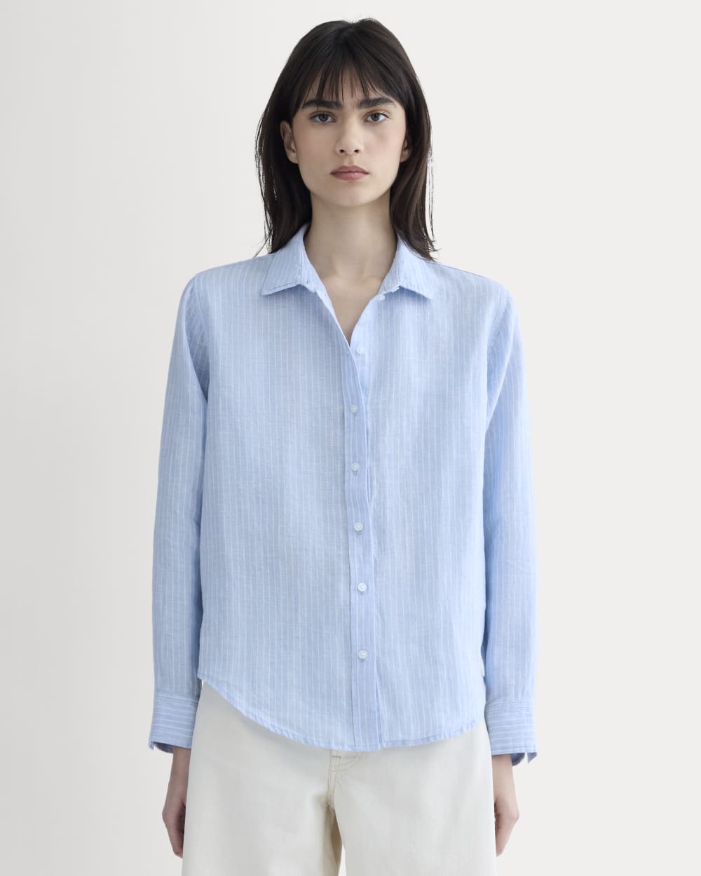 The Must-Have Shirt in Linen in Sky Blue / White — front view