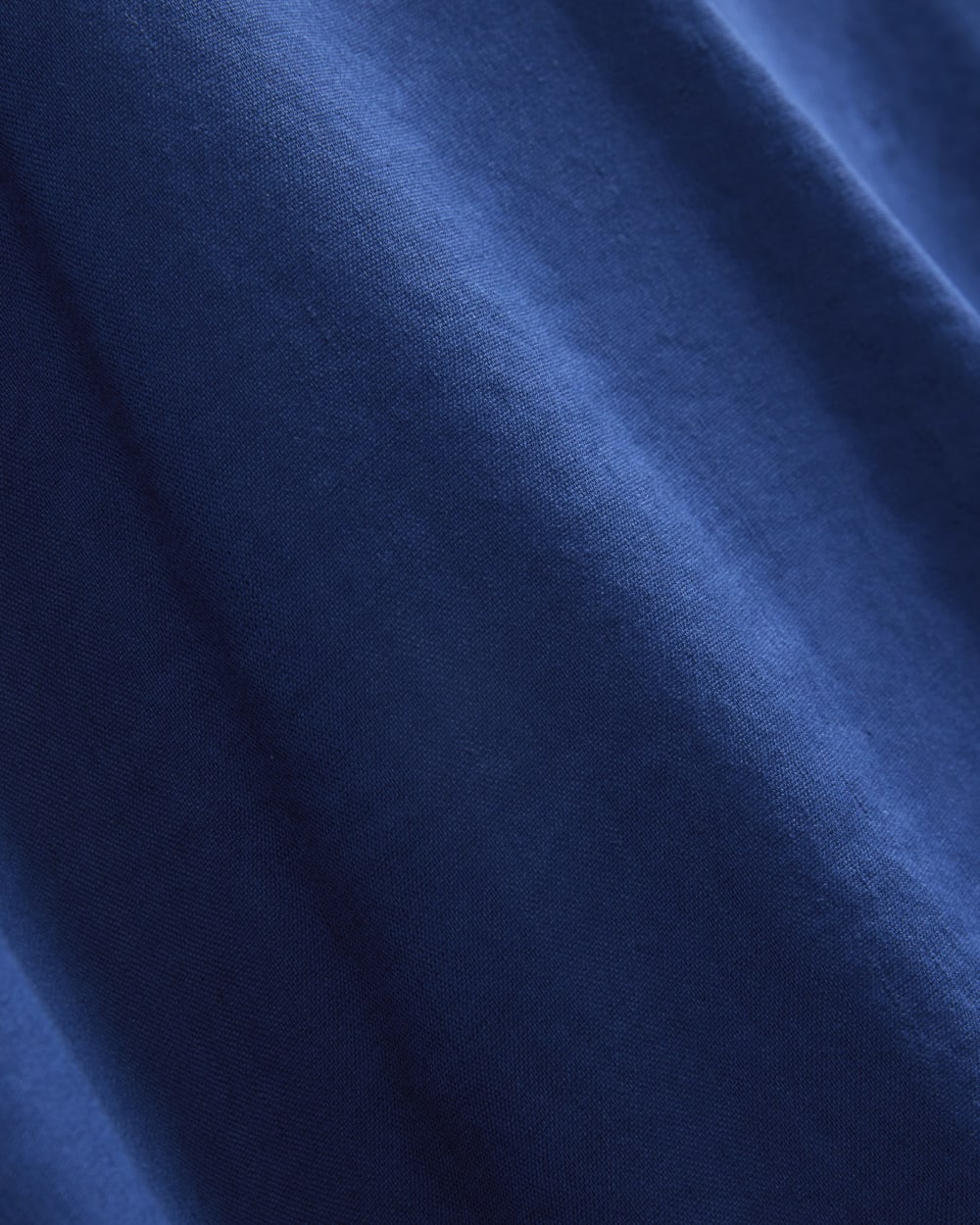 Cinched Dress in Stretch Linen in Estate Blue — detail view