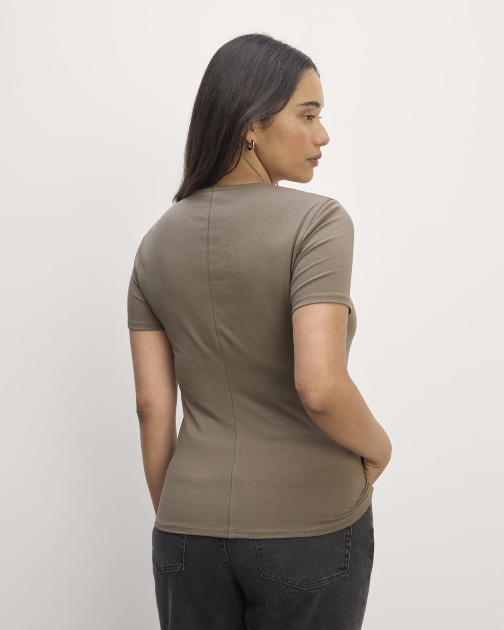 The Form Tee in Taupe — detail view