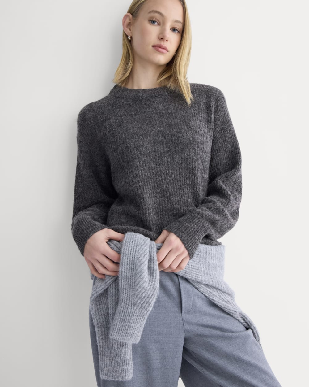 The Cocoon Crew in Alpaca in Dark Charcoal — detail view