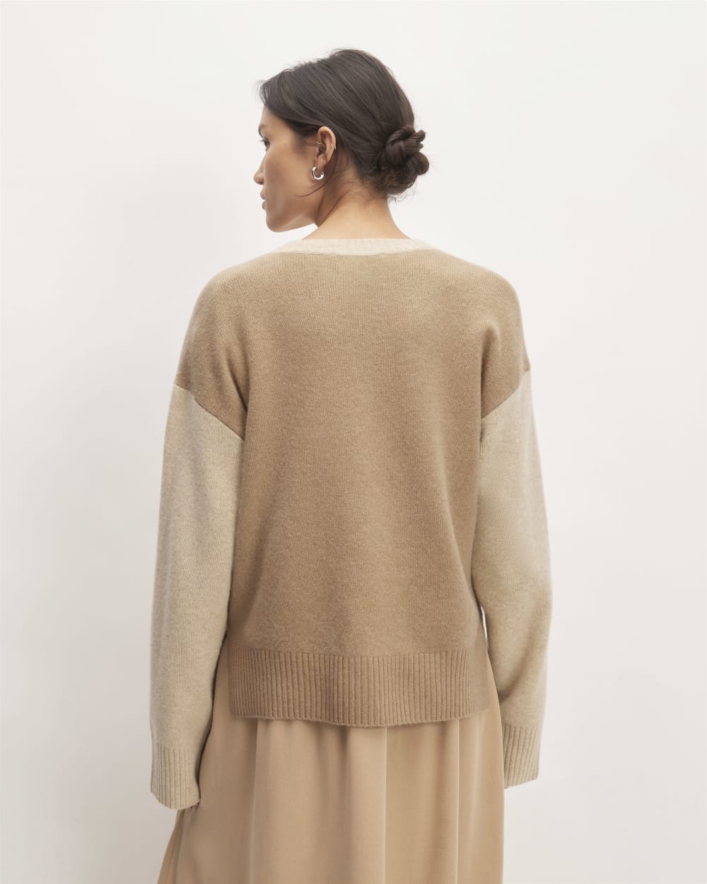 The Good Merino Wool Crewneck Sweater in Light Camel / Dark Oat — detail view