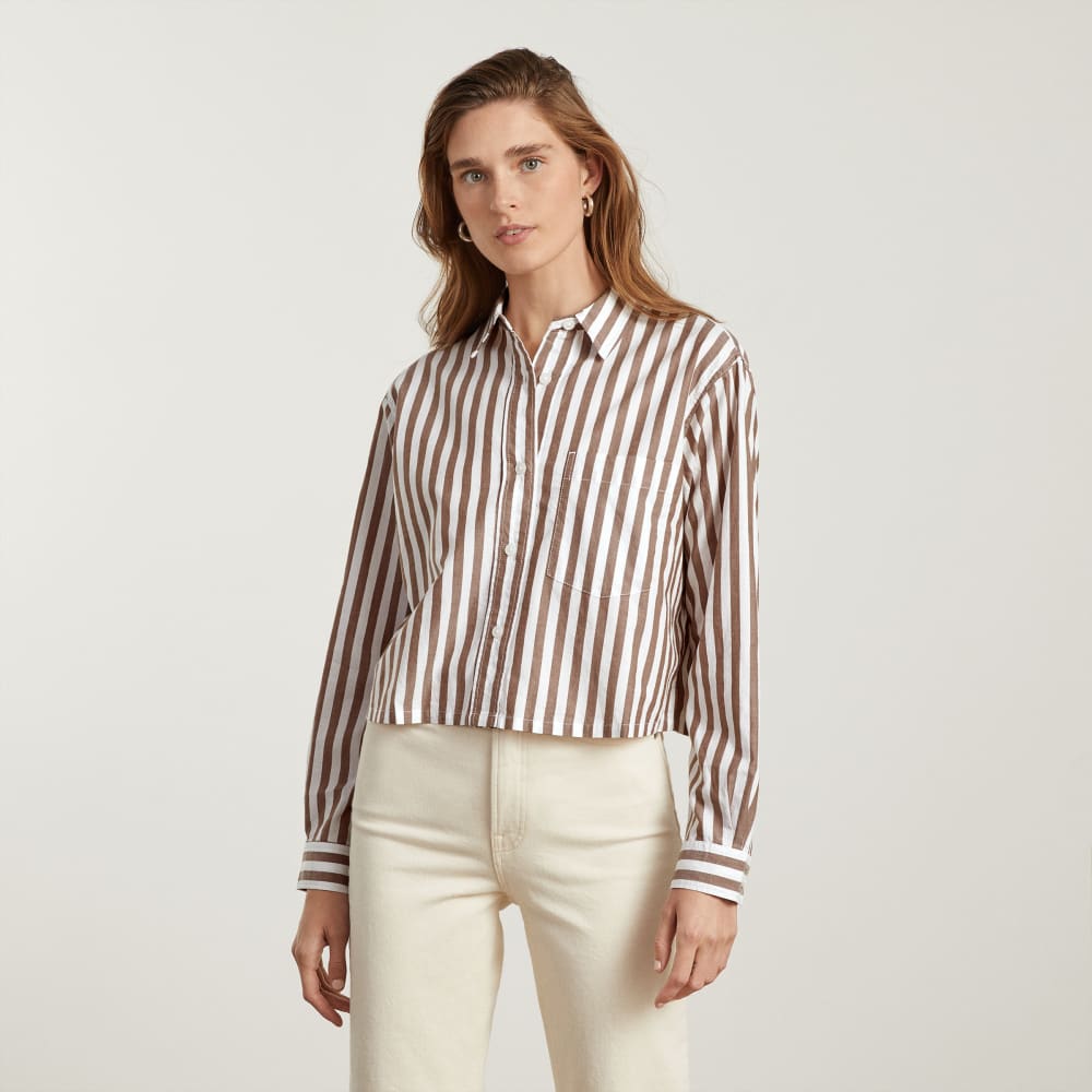 The Way-Short Shirt in Silky Cotton in Espresso / White — alternate view