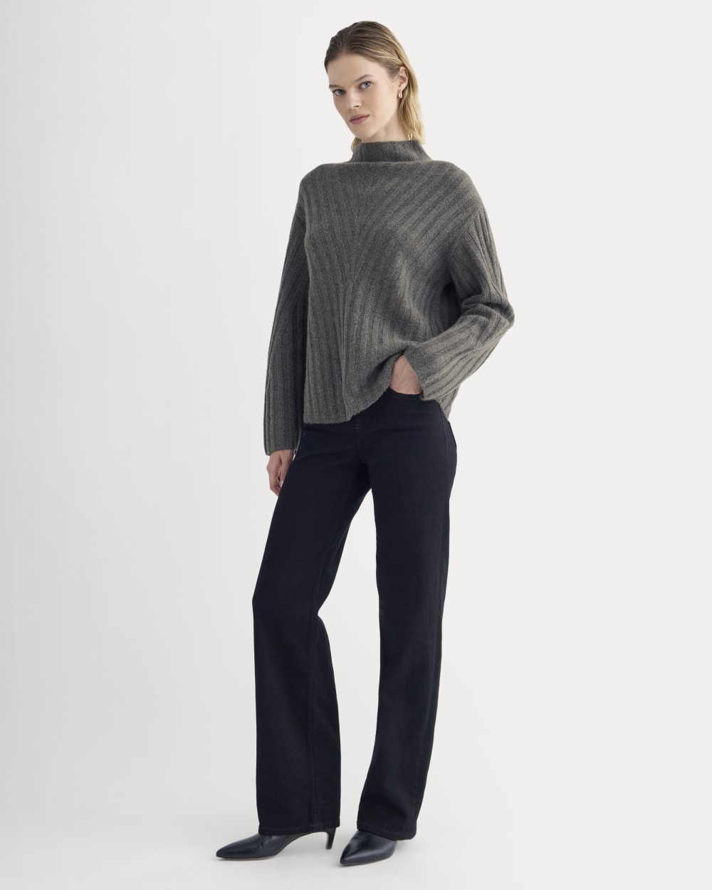 Funnel-Neck Sweater in Wool Cashmere in Heather Charcoal — detail view