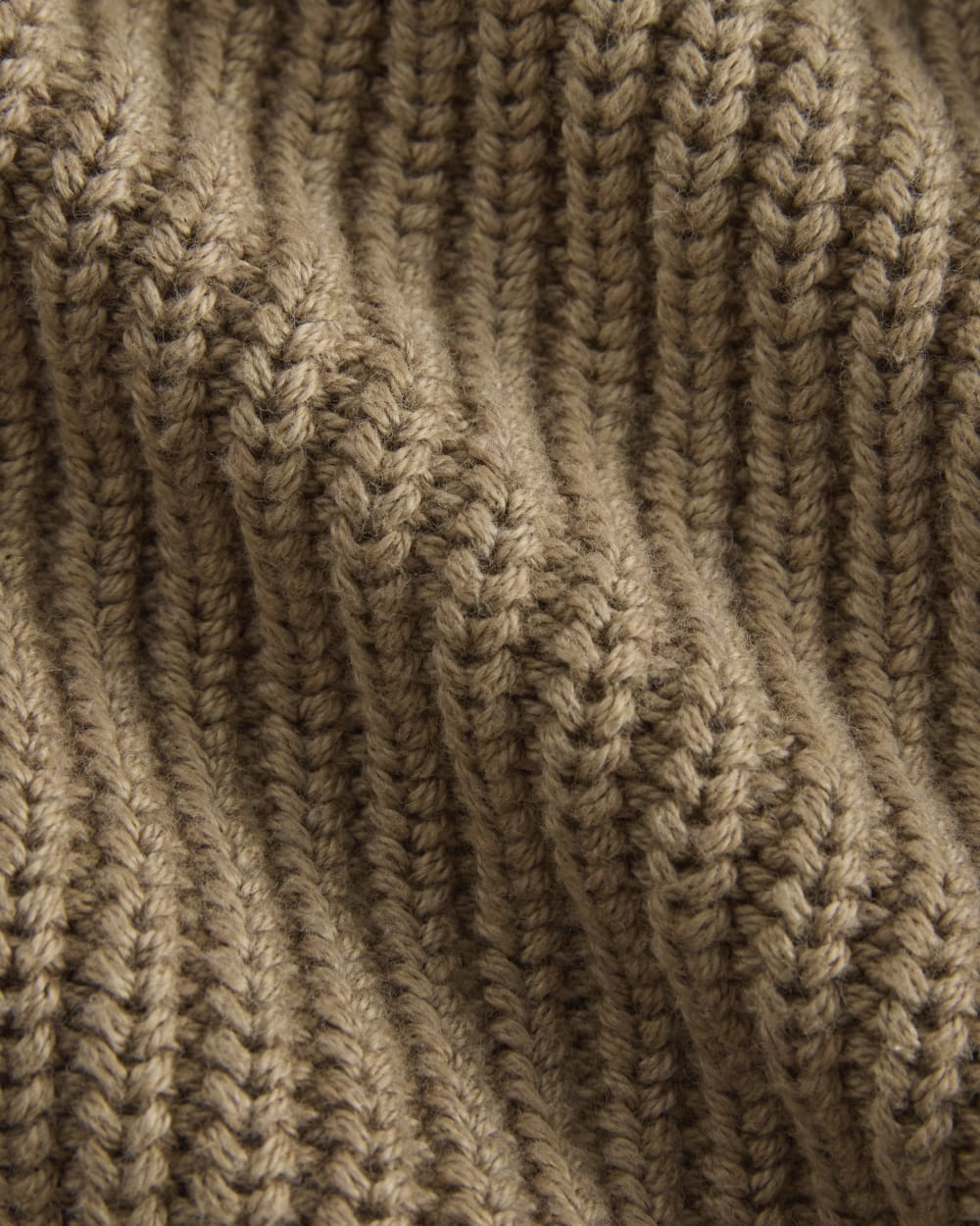 The Boxy Cardigan in Everyday Cotton in Dark Heathered Camel — detail view
