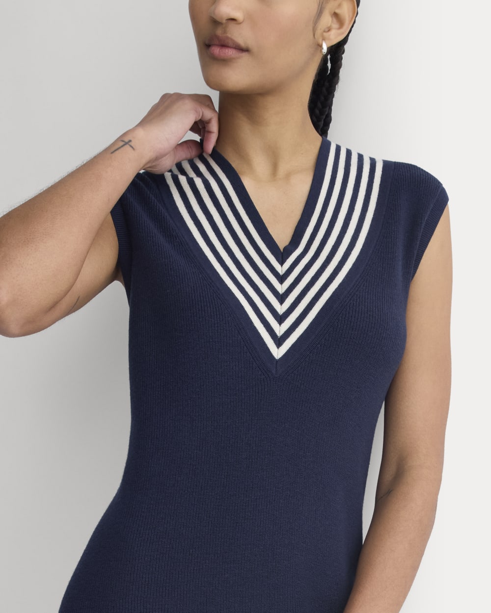 Relaxed V-Neck Midi Sweater Dress in Cotton Merino in Navy — detail view