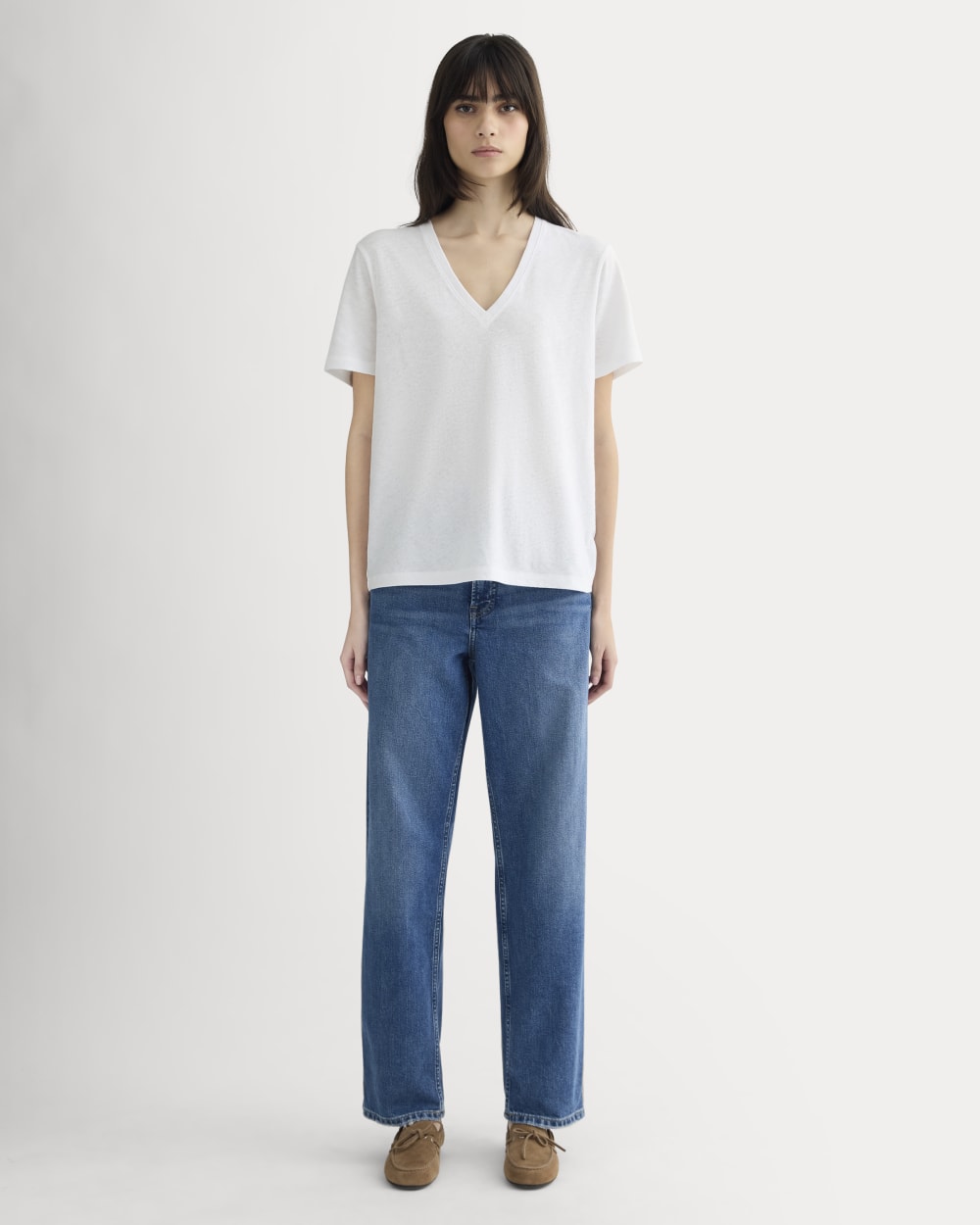 The Slouchy V-Neck Tee in Cotton Linen in White — detail view