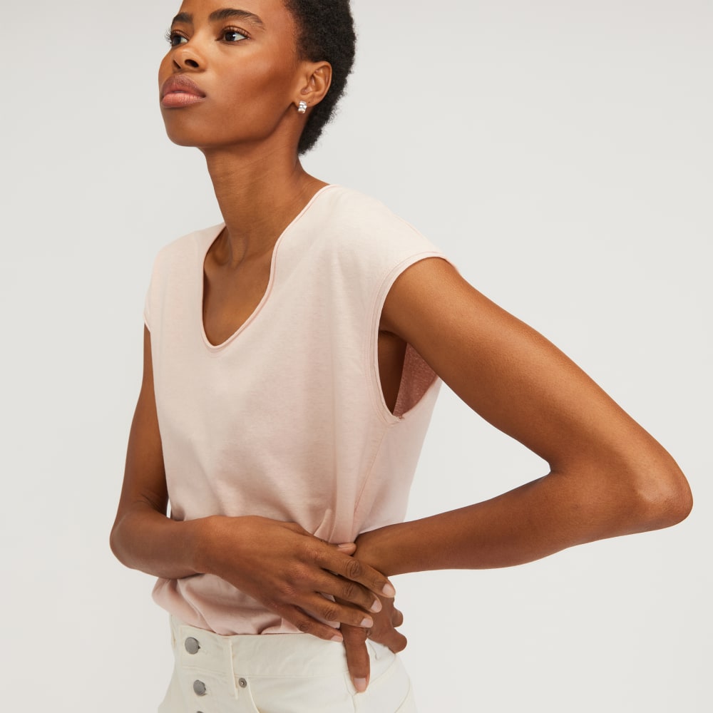 The Hemp Scoop-Neck Muscle Tee in Petal Pink — detail view