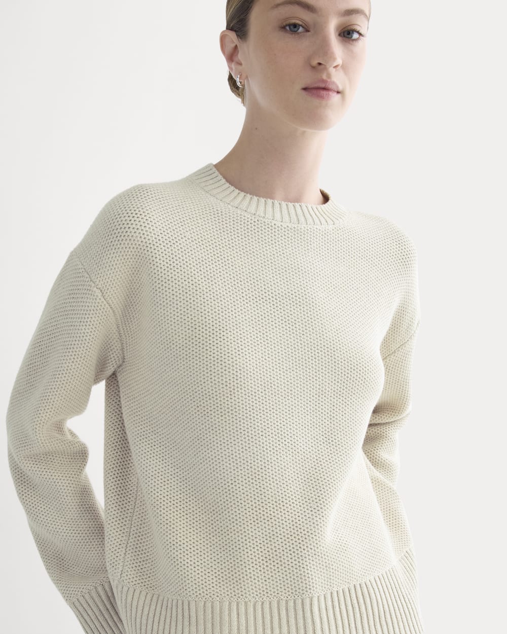 The Cotton Honeycomb Square Crew in Heathered Oat — detail view