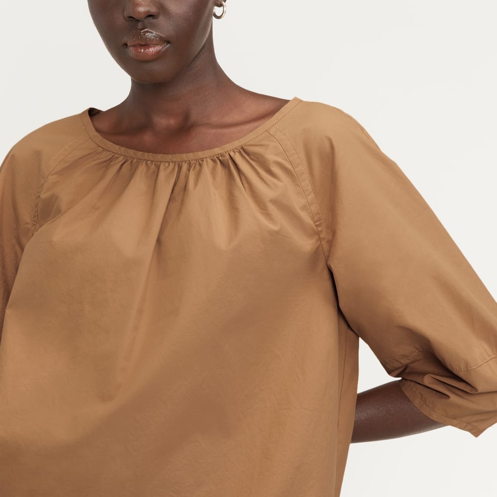 The Poplin Scoop-Neck Top in Caramel — detail view