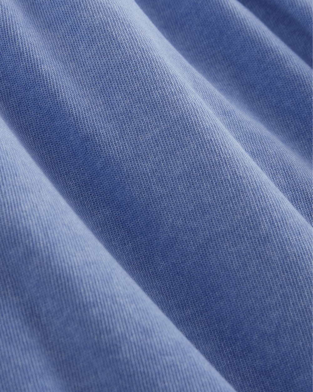 The Off-Duty Short in Granada Sky Blue Garment Dye — detail view