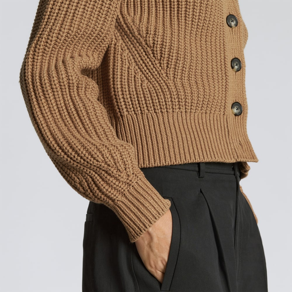 The Texture Cotton Cardigan in Cappuccino — detail view