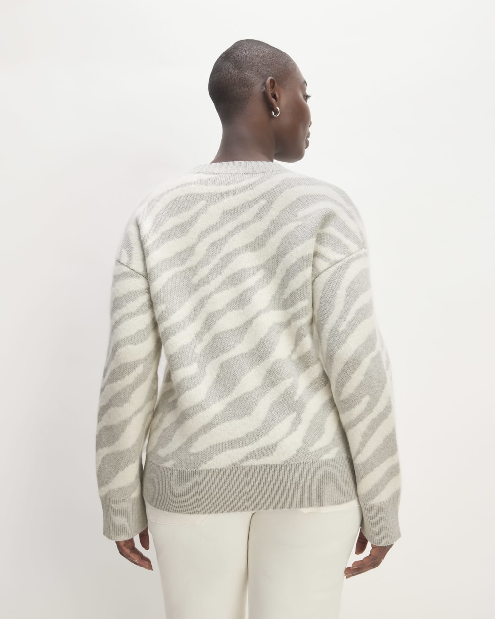 The Alpaca Tiger Jacquard Crewneck in Heathered Grey / Snow — detail view