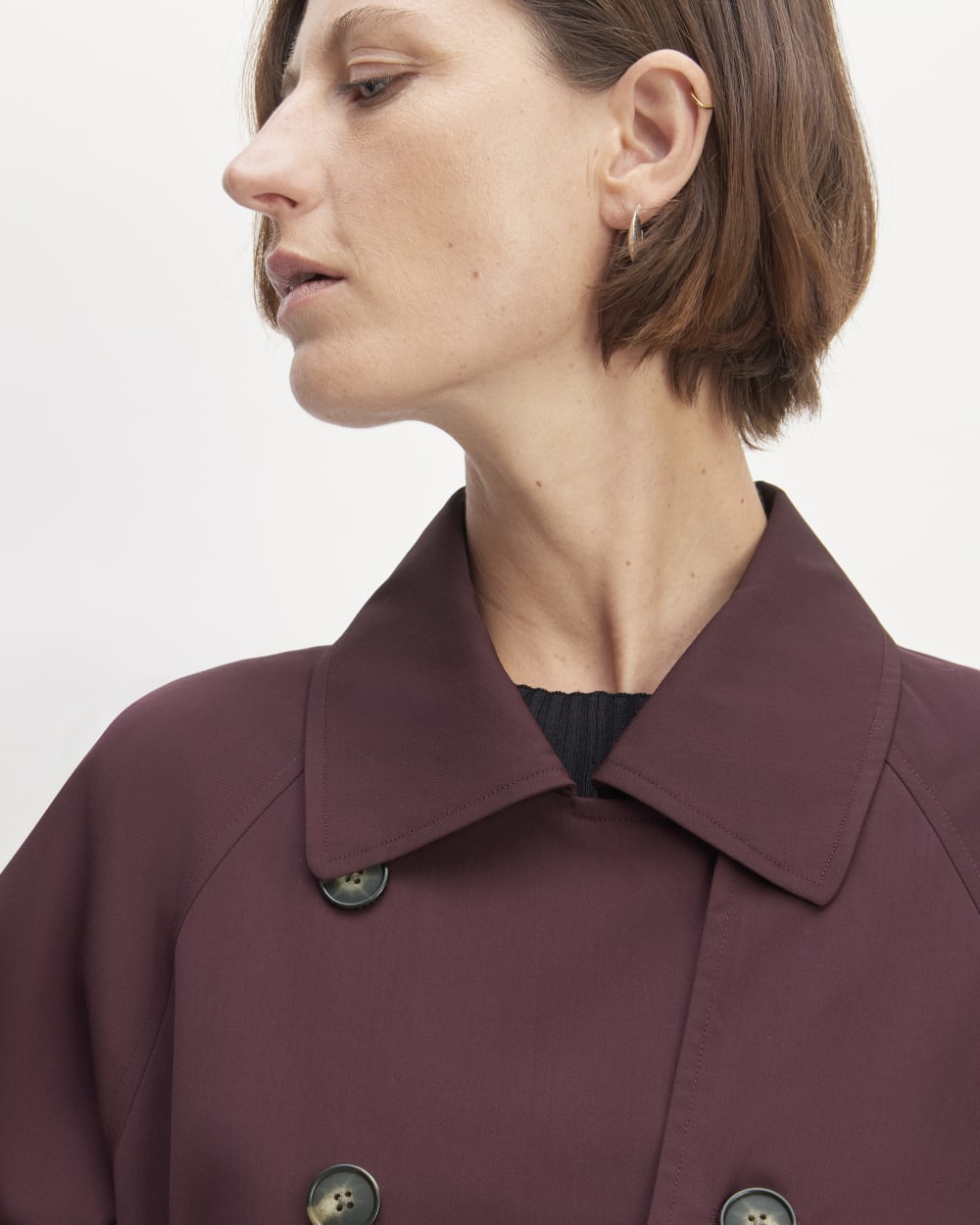 The Italian Wool Modern Trench in Burgundy — detail view