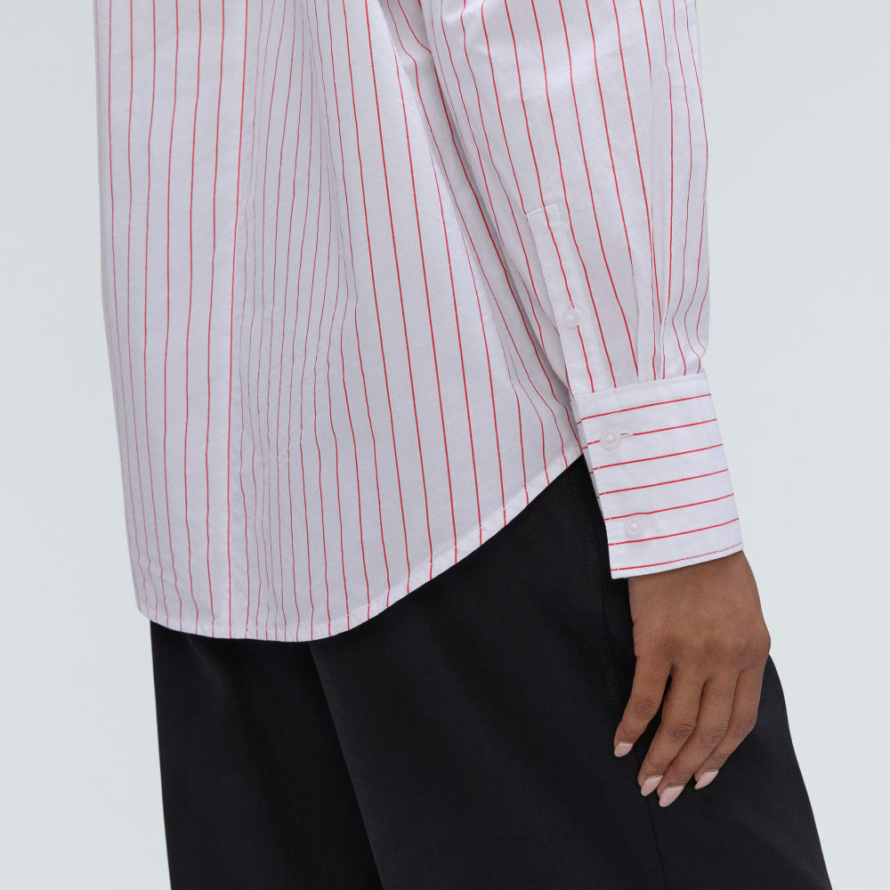 The Oversized Poplin Shirt in Equestrian Red / White — detail view