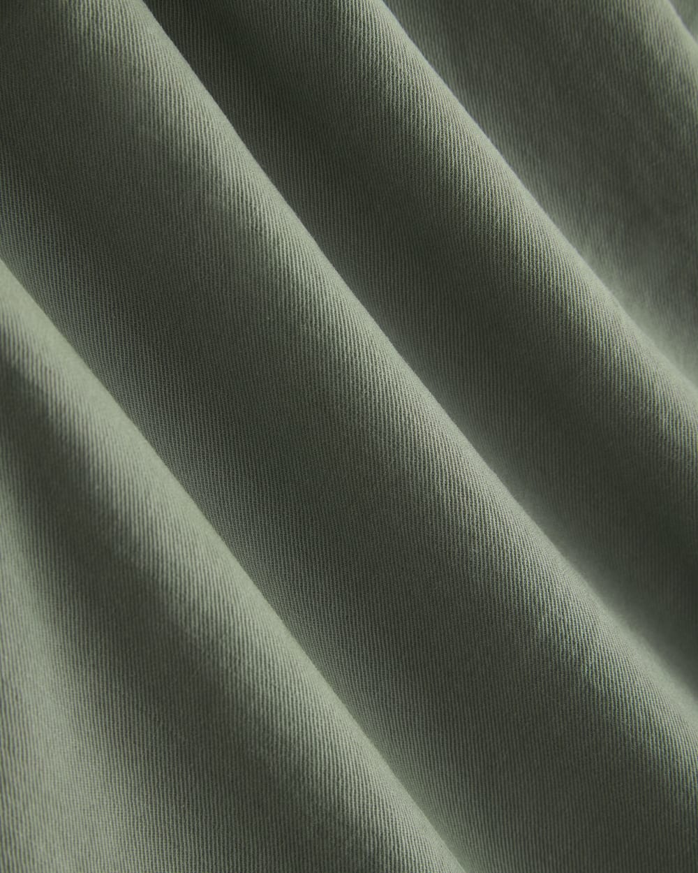 The Everywhere Pant in Agave Green — detail view