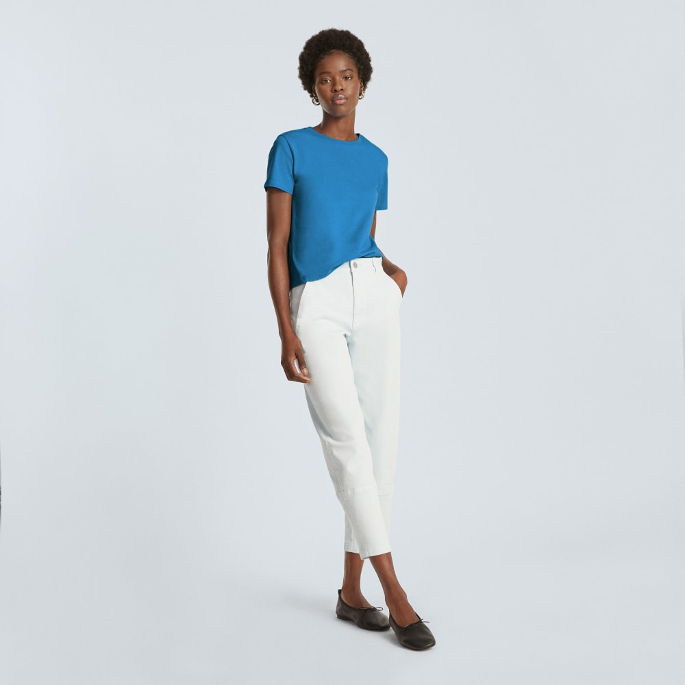 The Box-Cut Tee in Essential Cotton in Horizon Blue — detail view