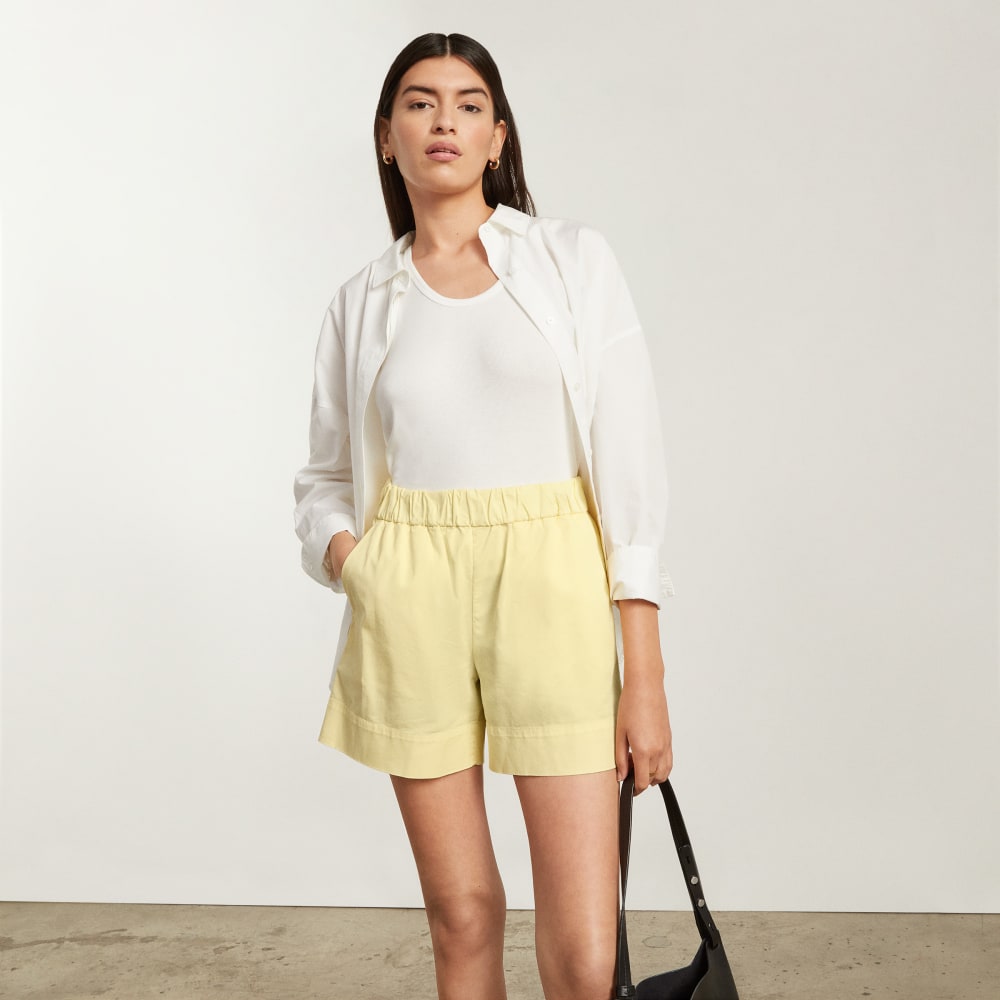 The Easy Short in Pastel Yellow — detail view