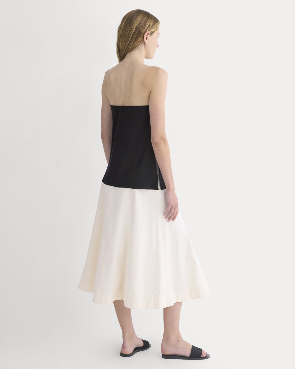 Tube Top in Stretch Linen in Black — detail view