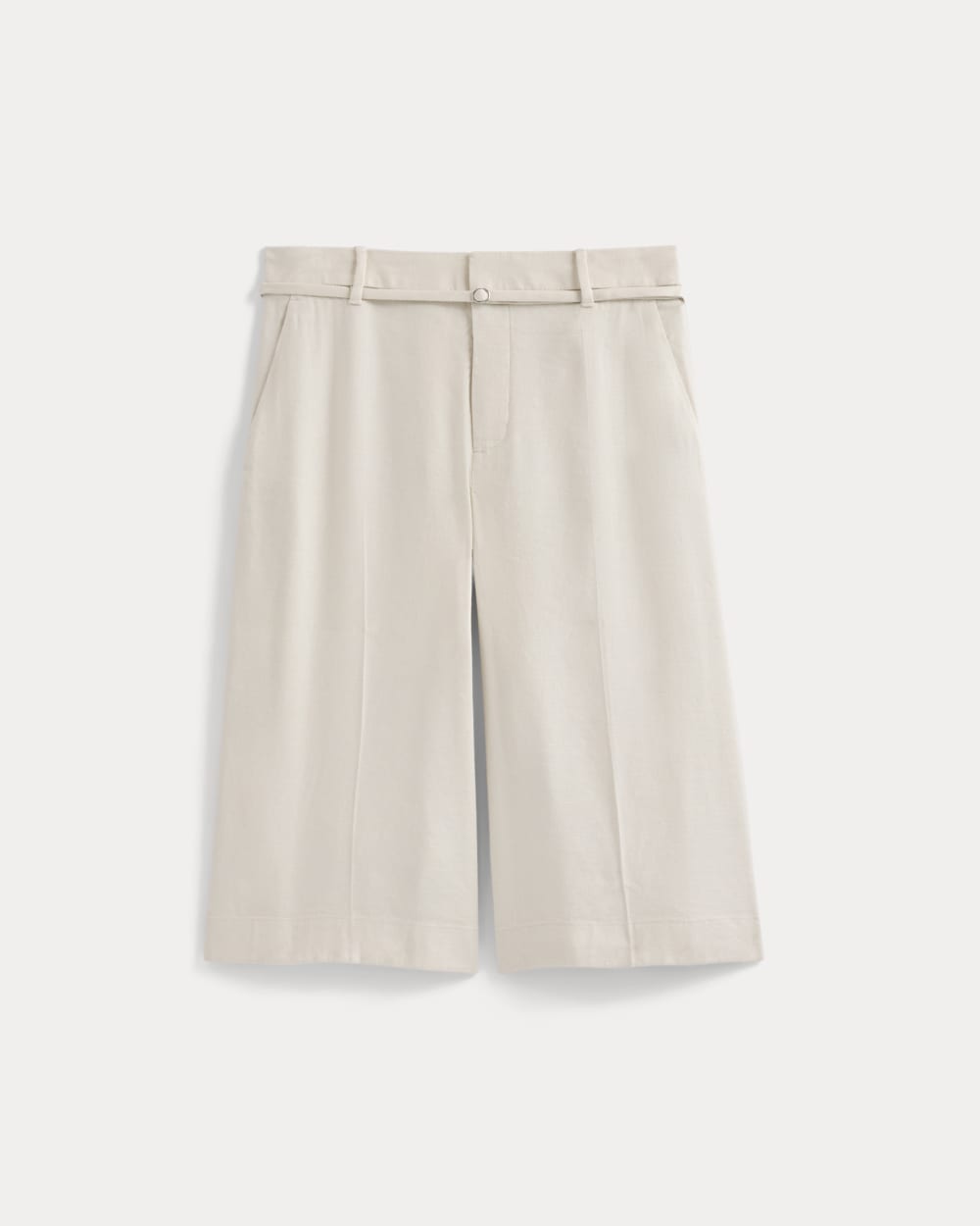 Long Tailored Short in Stretch Linen in Birch — front view