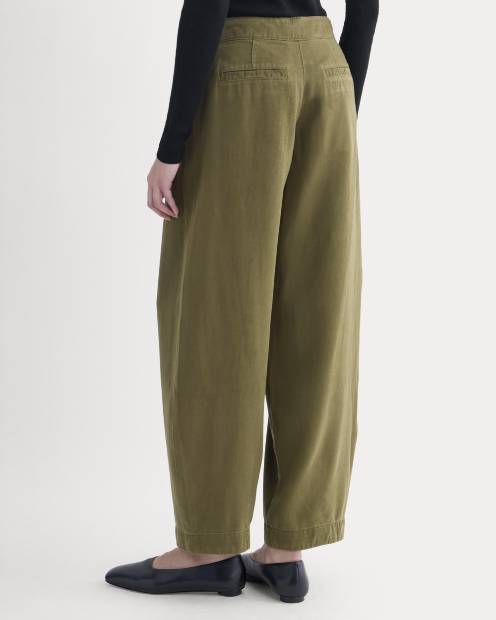 Balloon Pant in Buttersoft in Olive — detail view