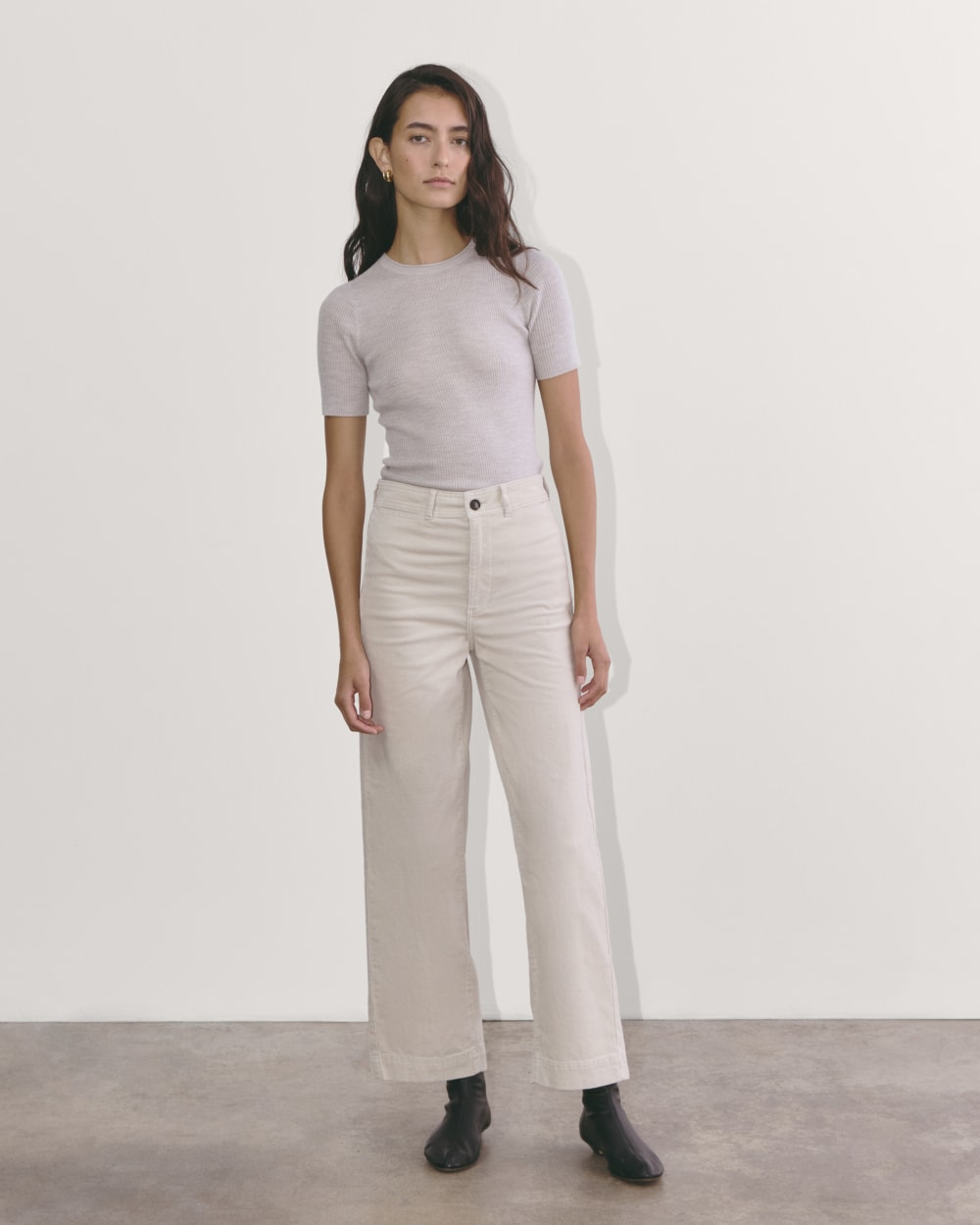 The Sailor Pant in Corduroy in Sandstone — detail view