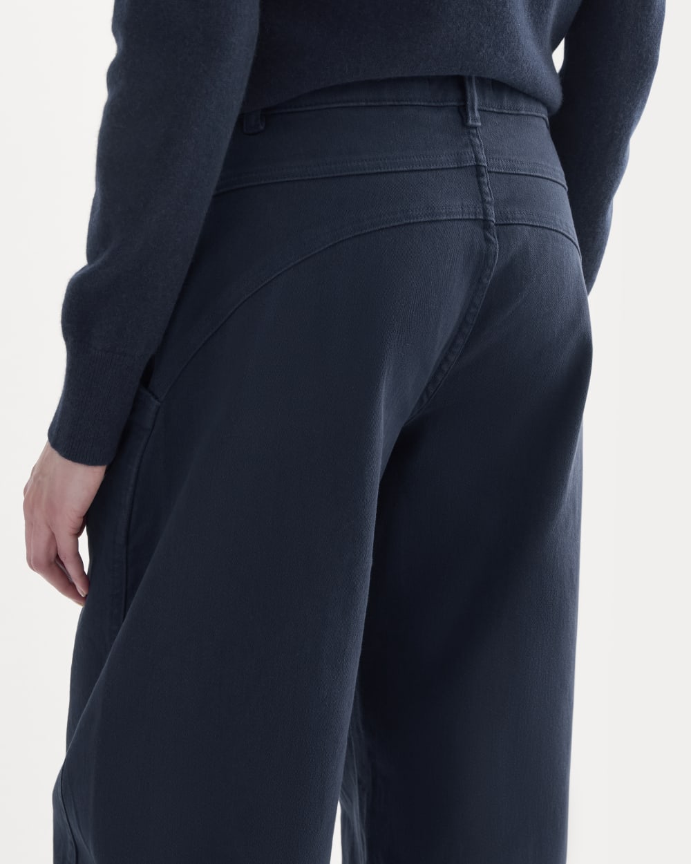 Double-Stitch Barrel Pant in Navy — detail view
