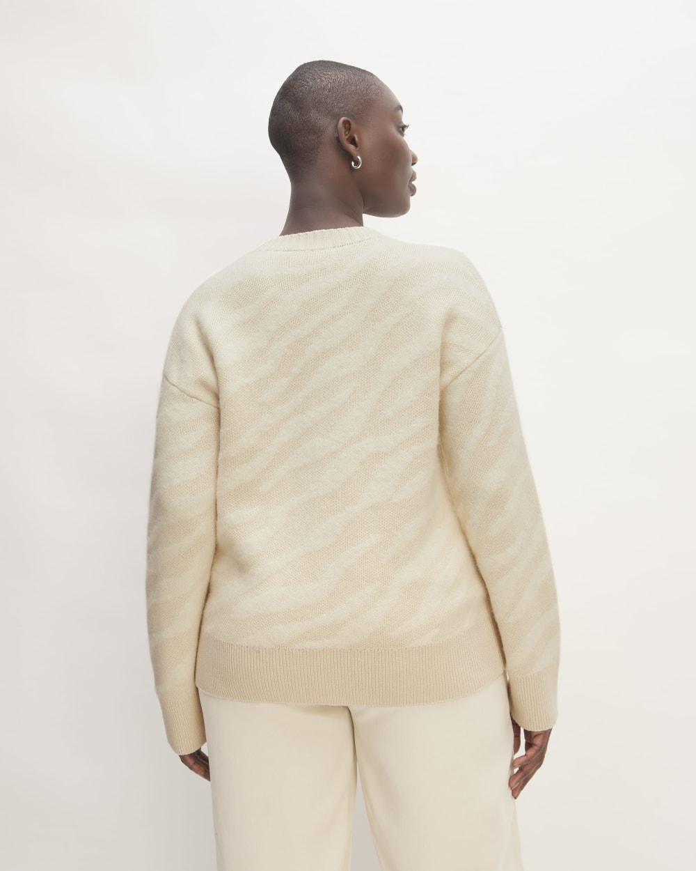 The Alpaca Tiger Jacquard Crewneck in Canvas / Snow — detail view