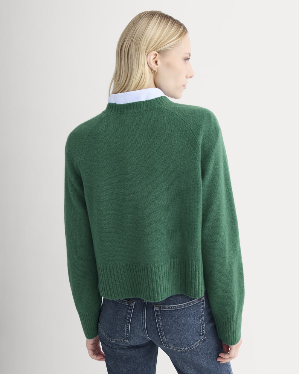 The Boxy Crew in Cashmere in Hunter Green — detail view
