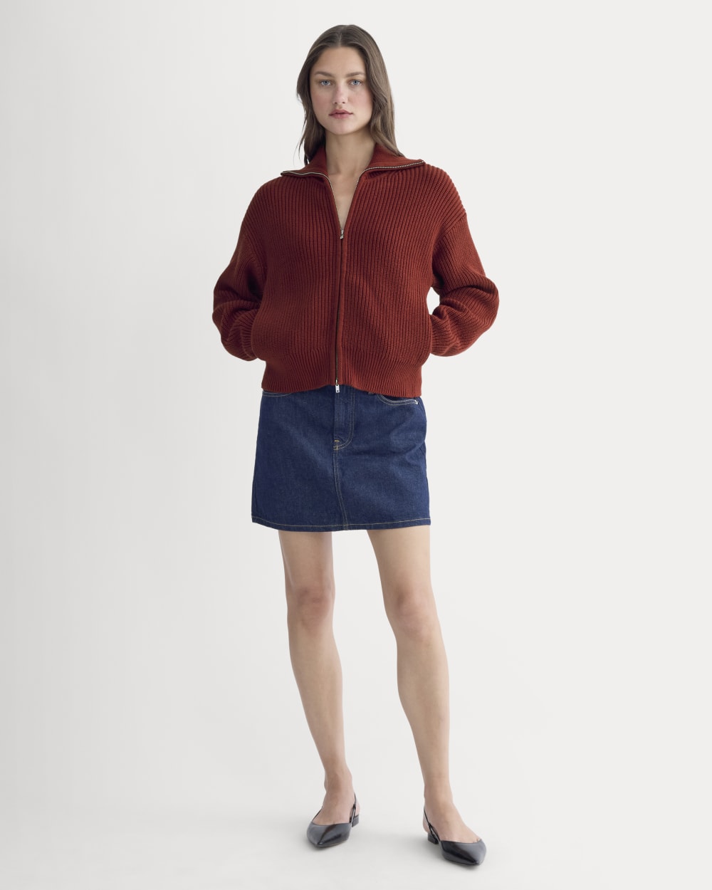 The Full-Zip Sweater in Everyday Cotton in Merlot — detail view
