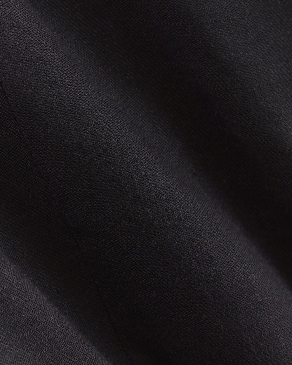 The Oversized Blazer in Stretch Linen in Black — detail view