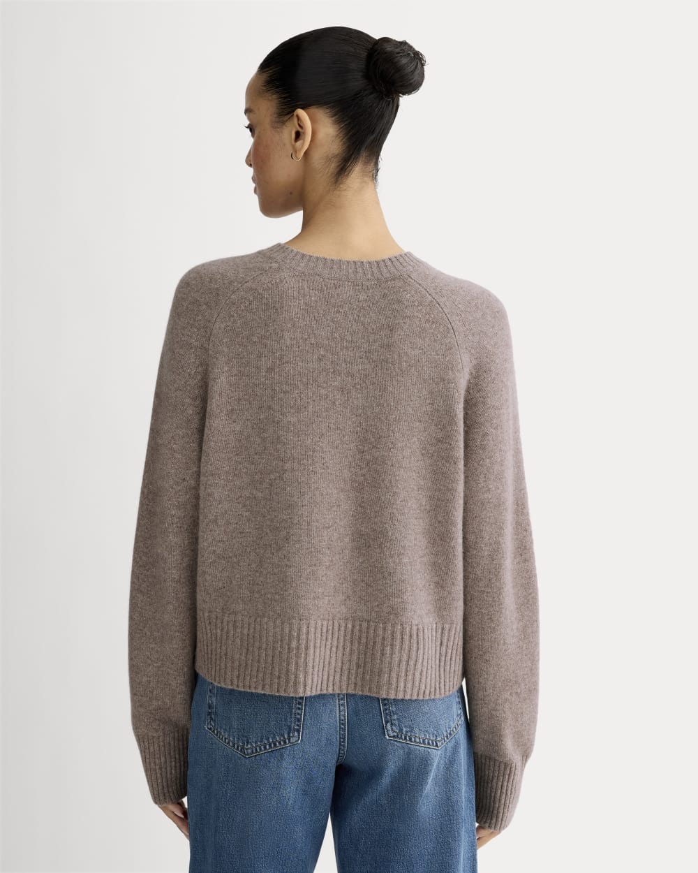 The Boxy Crew in Cashmere in Light Heathered Taupe — detail view