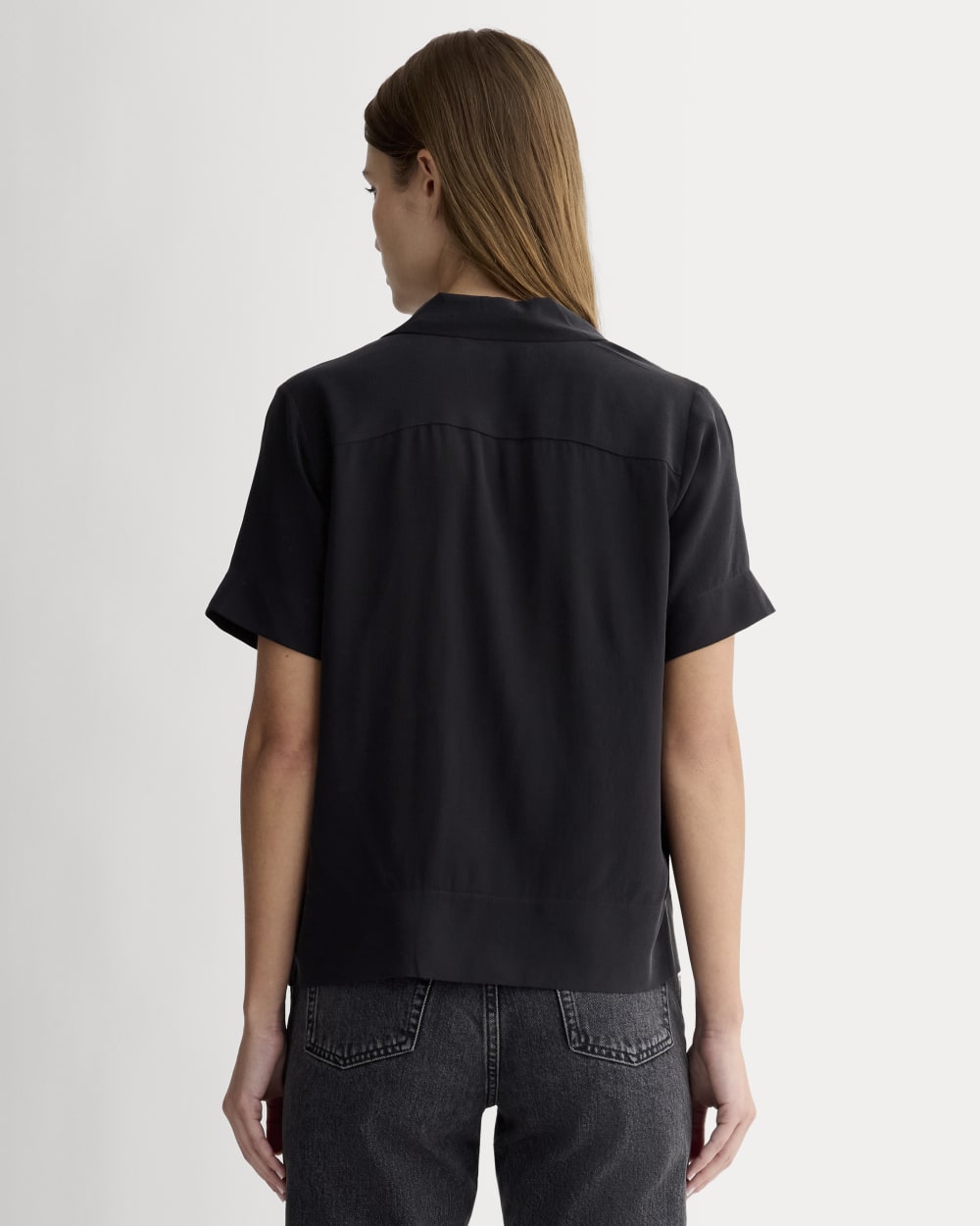 The Notch Shirt in Washable Silk in Black — detail view