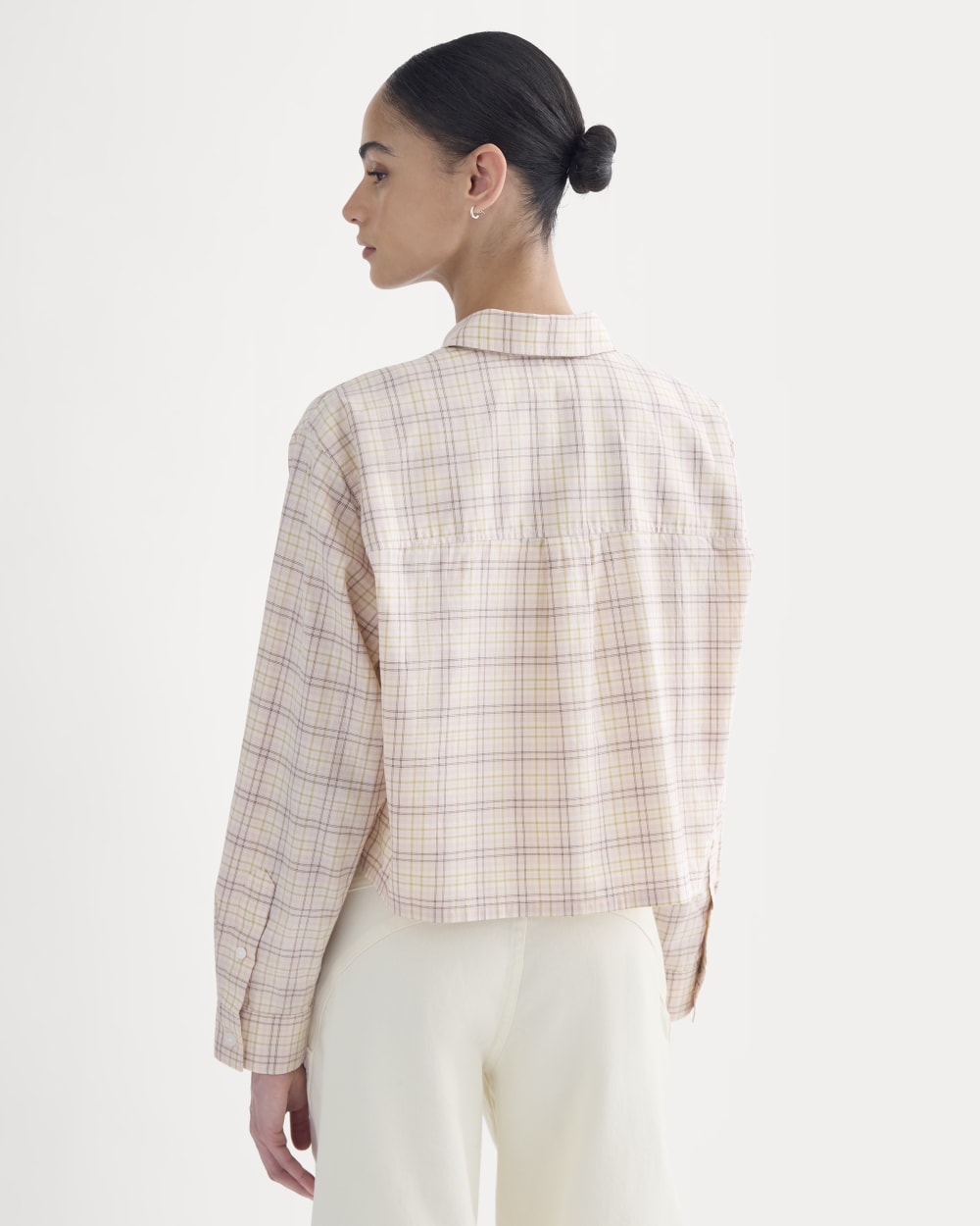 The Way-Short Shirt in Silky Cotton in Plaid — detail view