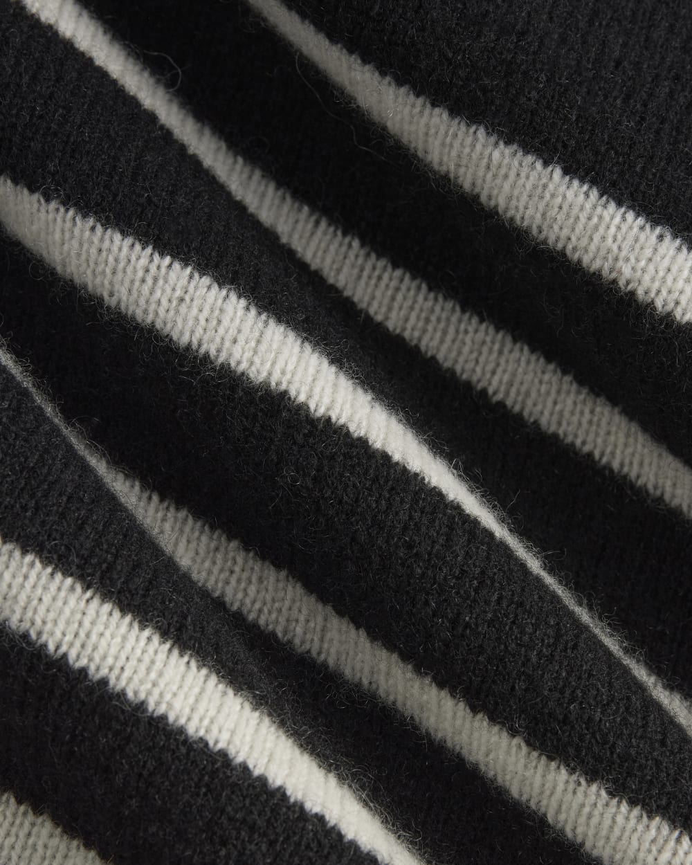 The Boxy Crew in Cashmere in Black / Bone — detail view