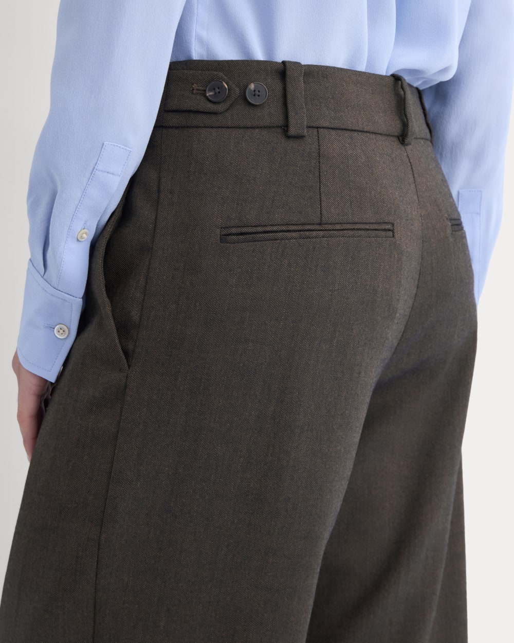 Straight-Leg Trouser in Tailor Twill in Heathered Fudge — detail view