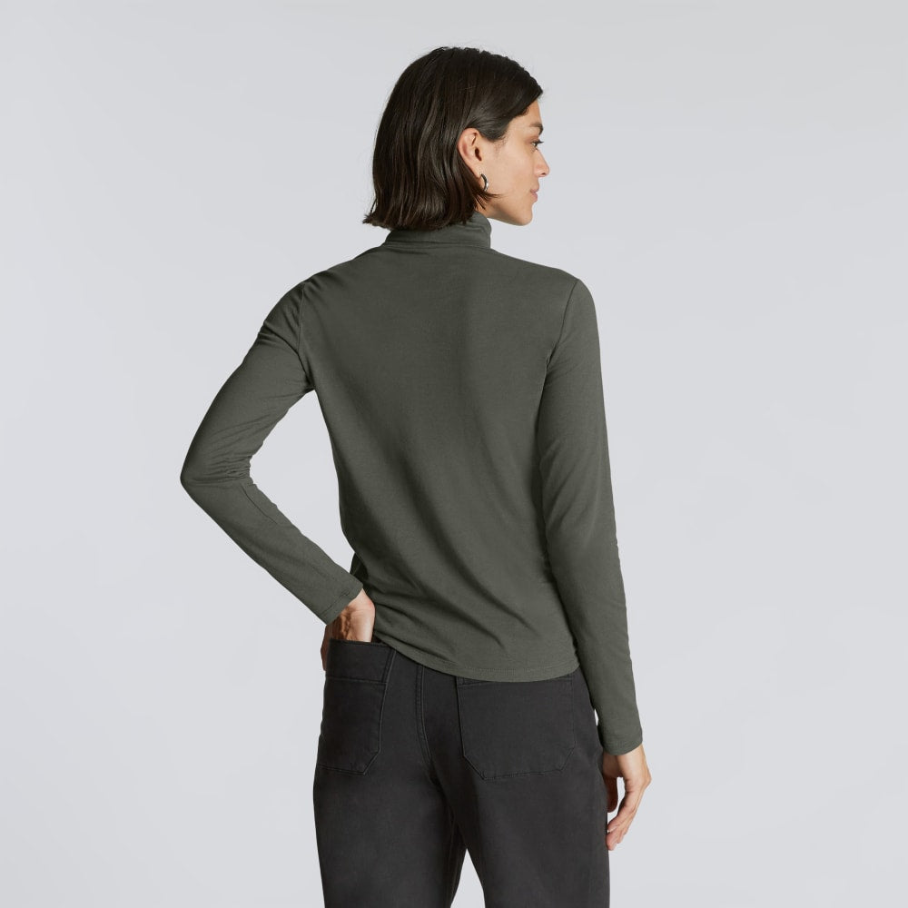 The Organic Cotton Turtleneck in Kambaba — detail view