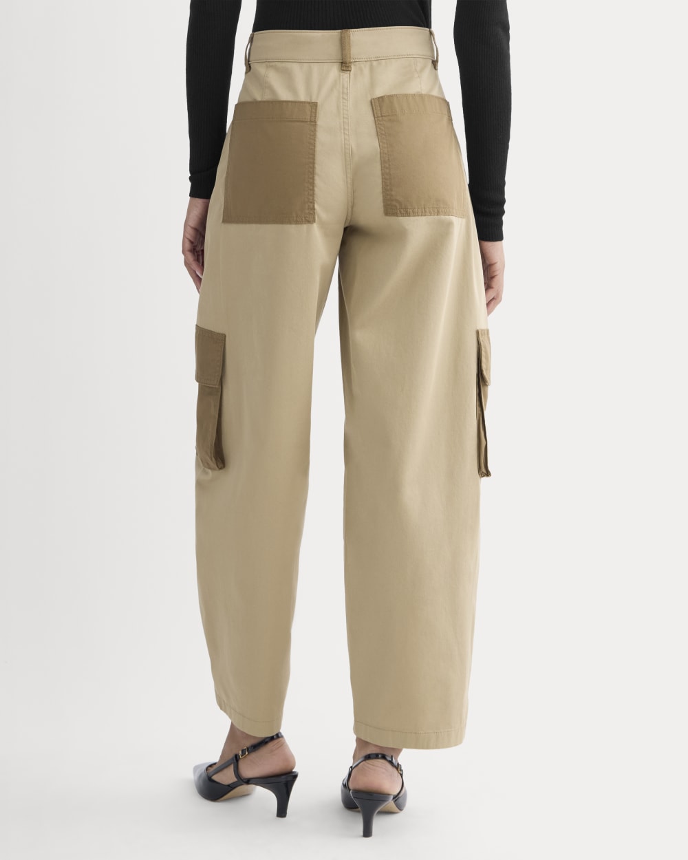 The Utility Cargo Pant in Warm Trench / Soft Brown — detail view