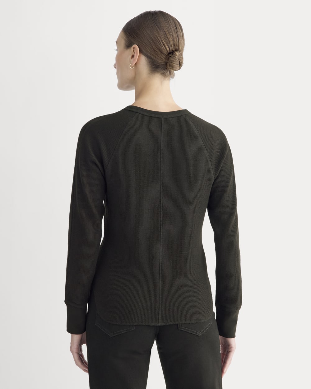 Slim-Fit Crew in Cozy Waffle in Black — detail view