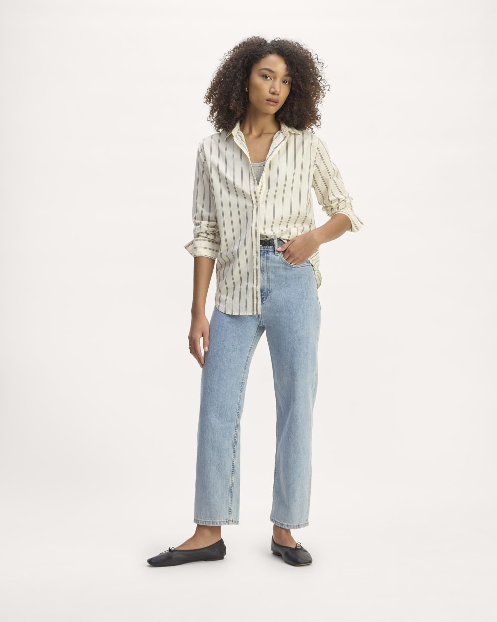 The Must-Have Shirt in Silky Cotton in Bone / Black — detail view