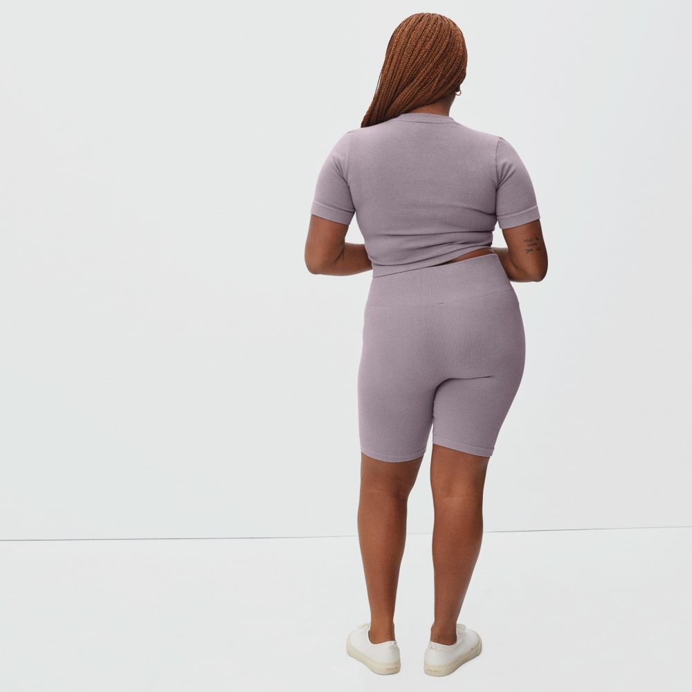 The Seamless Bike Short in Dusty Lavender — detail view