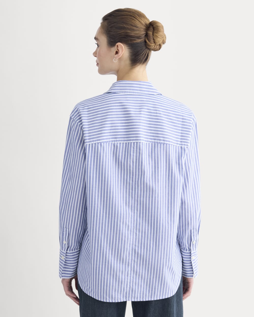 Everyday Shirt in Silky Cotton in Bone / Mazarine Blue — detail view