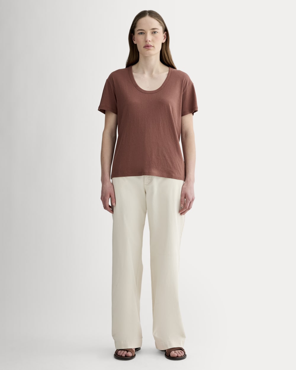 The Air Scoop-Neck Tee in Cedarwood — detail view
