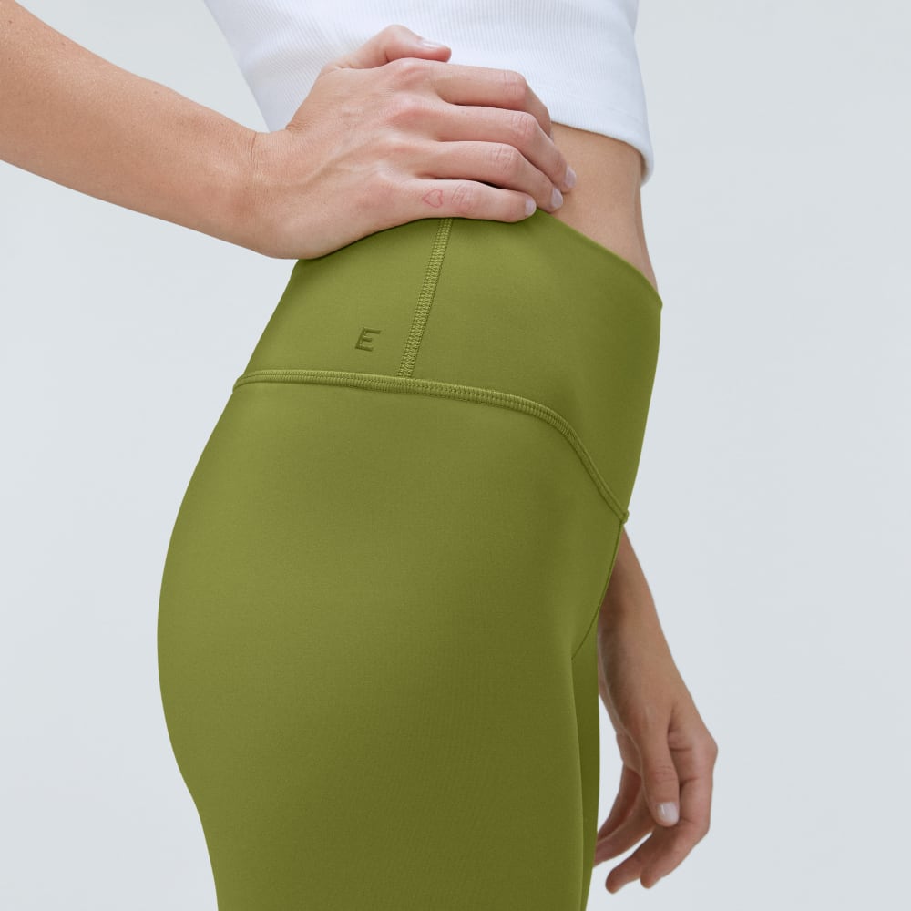 The Perform Legging® in Pear — detail view