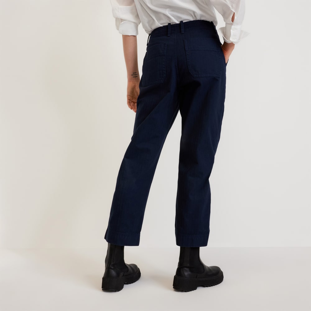 The Organic Cotton Herringbone Pant in Navy — detail view