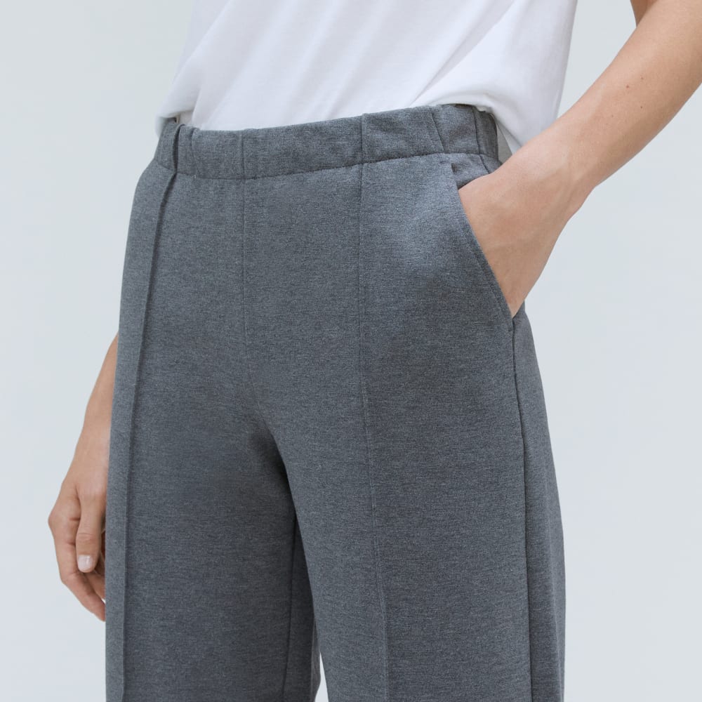 The Wide Leg Dream Pant® in Heathered Charcoal — detail view