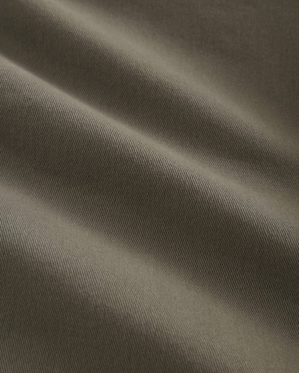 The Utility Barrel Pant in Taupe — detail view