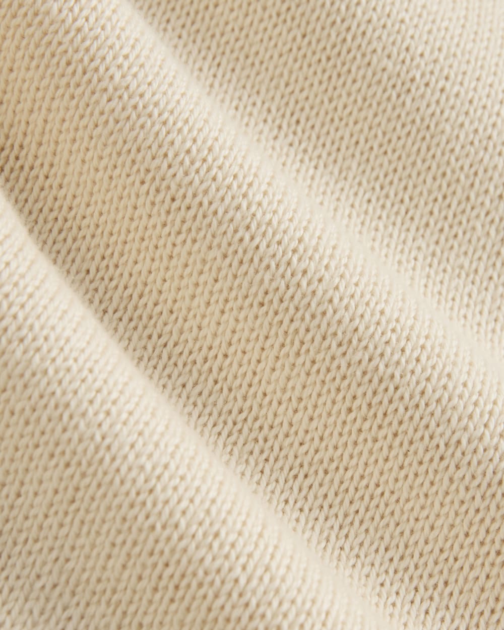 The Boxy Turtleneck in Everyday Cotton in Canvas — detail view