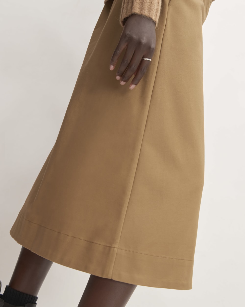 The Structured Cotton A-Line Skirt in Toasted Coconut — detail view
