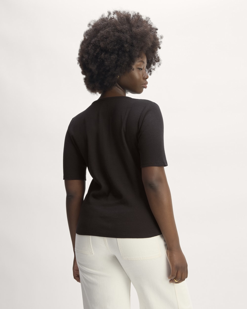 The Vintage Rib Henley in Black — detail view