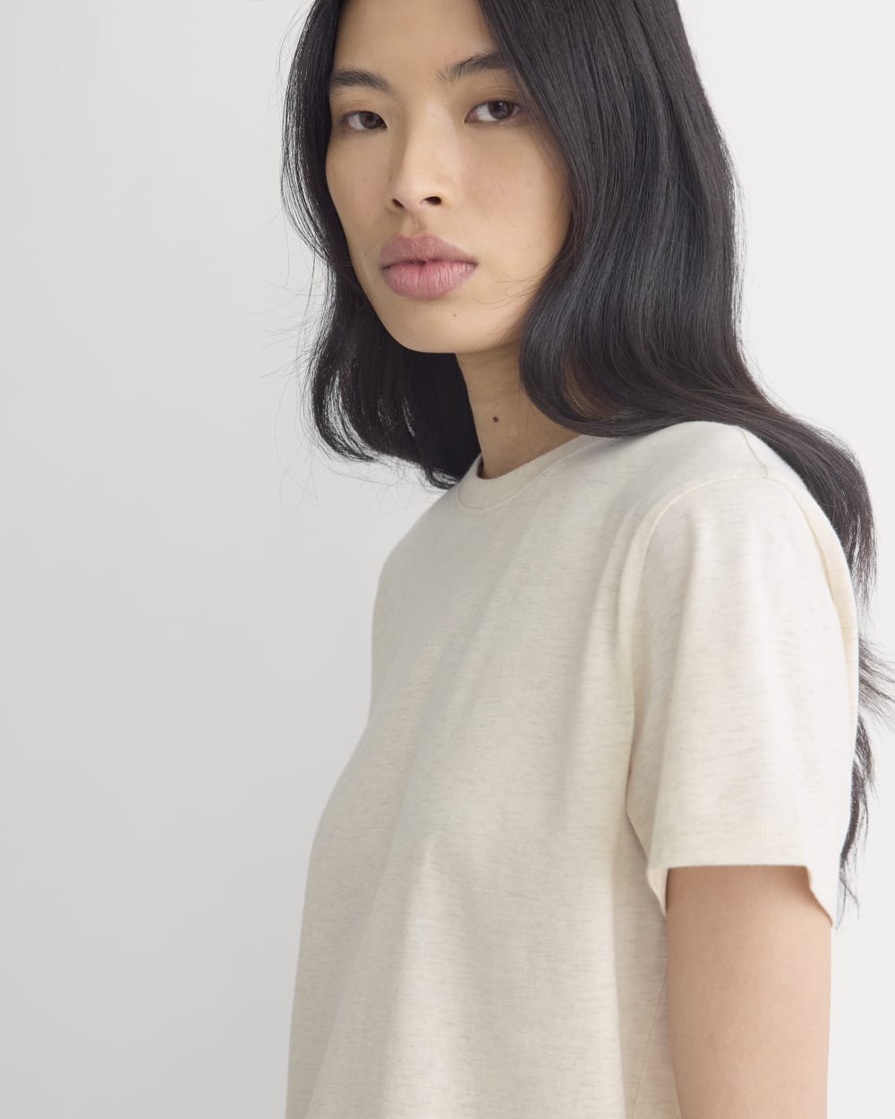 The Box-Cut Tee in Essential Cotton in Heathered Oats — detail view